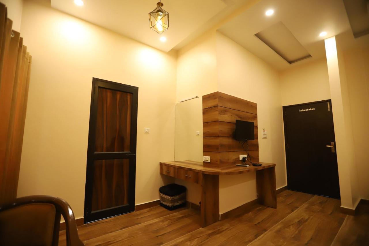 The Park View Hotel Amritsar Ngoại thất bức ảnh