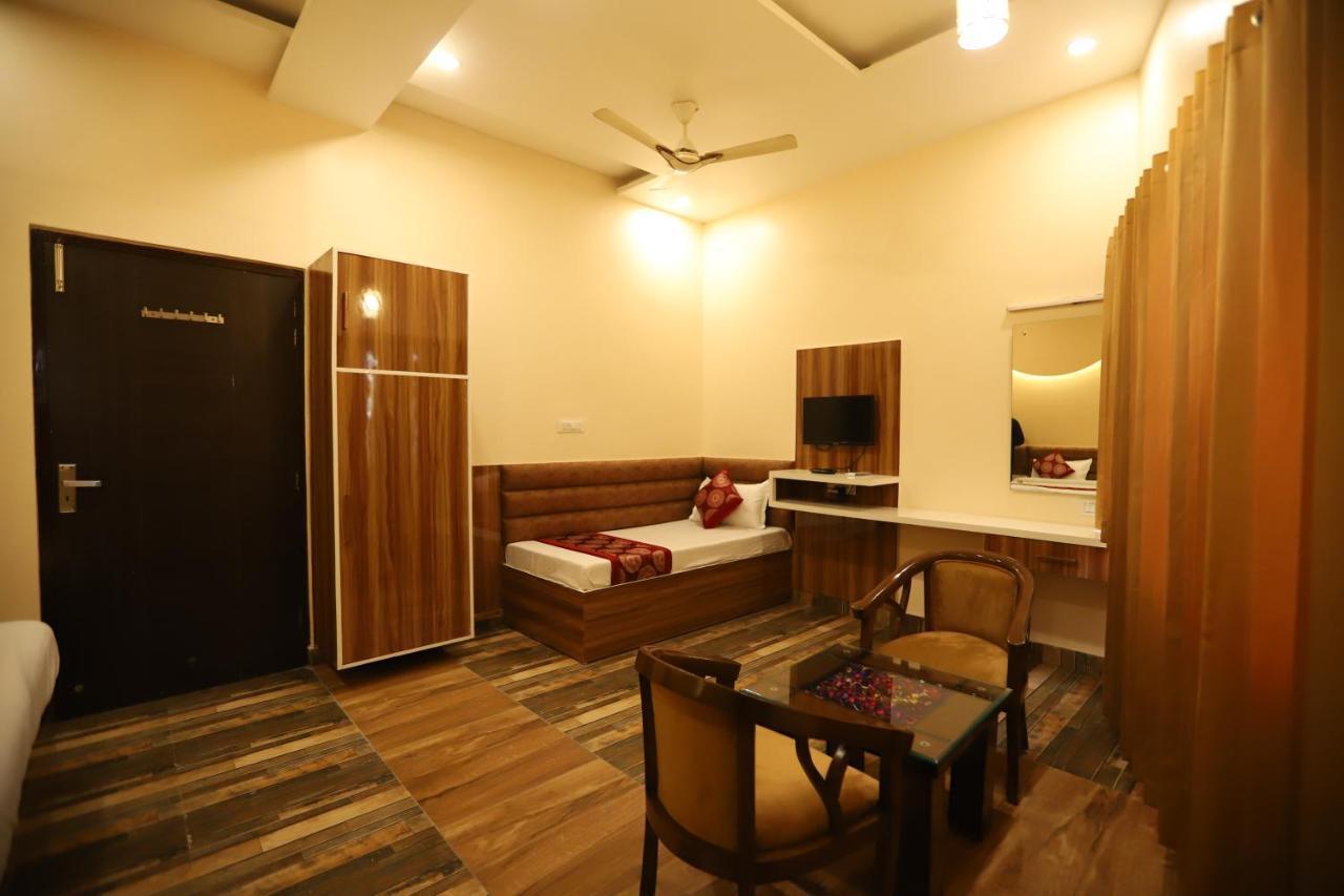 The Park View Hotel Amritsar Ngoại thất bức ảnh