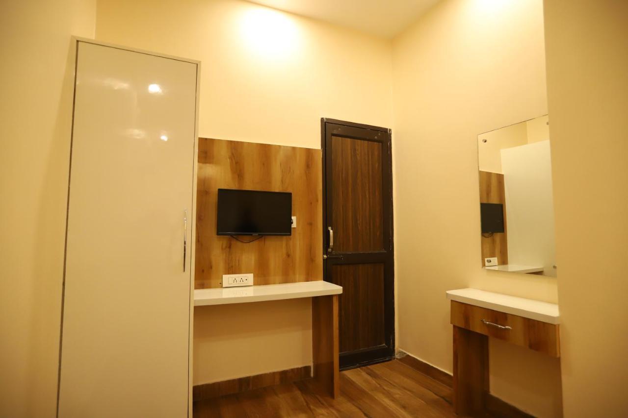 The Park View Hotel Amritsar Ngoại thất bức ảnh