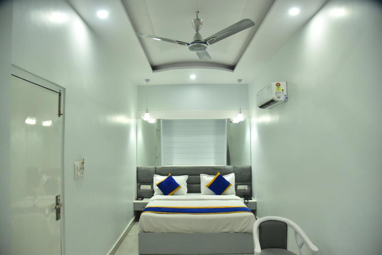 The Park View Hotel Amritsar Ngoại thất bức ảnh